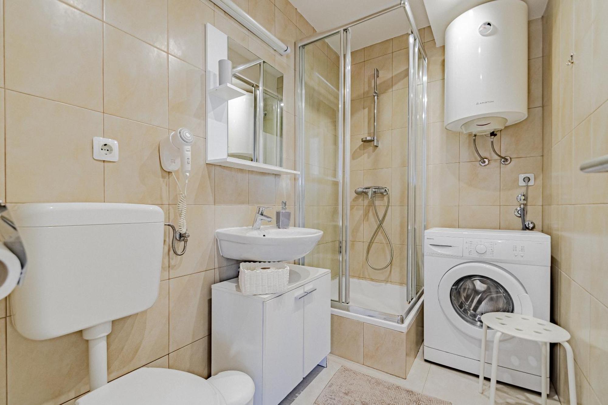 Apartment Vila Inga Postira Bagian luar foto